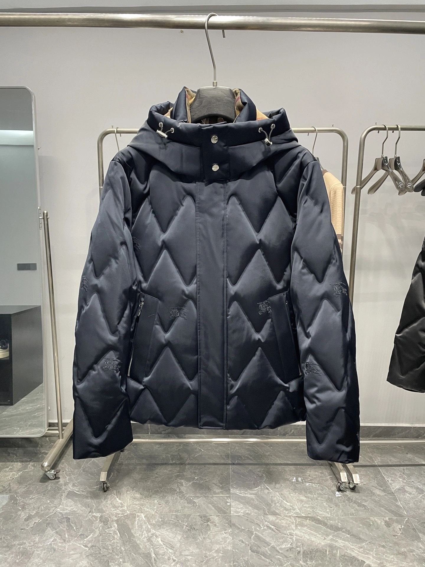 Bald Eagle-- 2ur25rry high quality version Down jacket 90 white duck down 2Colour item:E-F360K1808-2