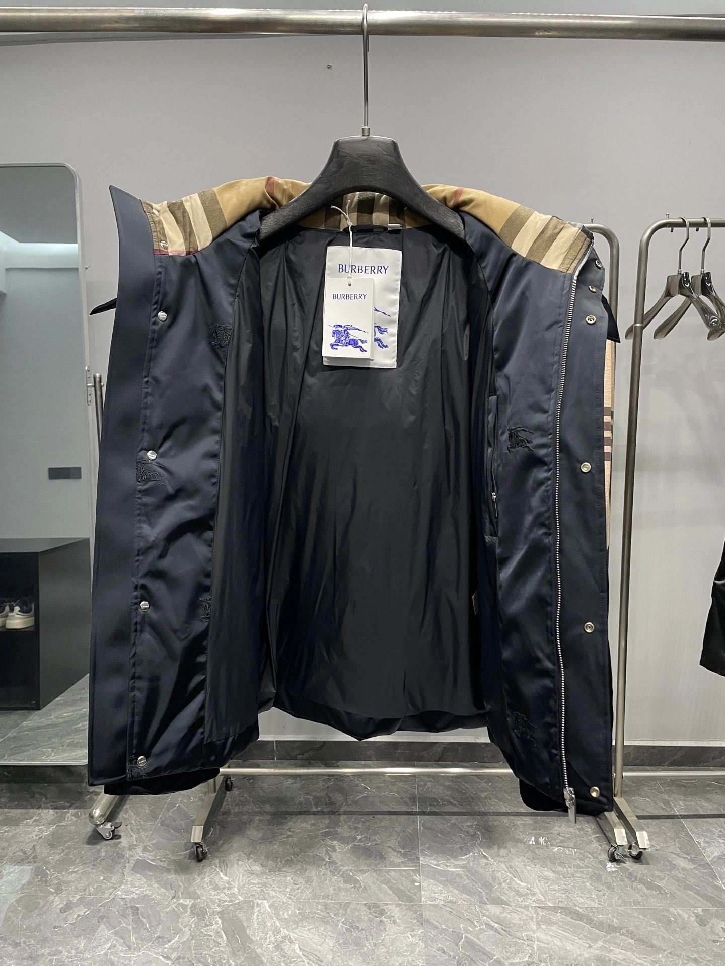 Bald Eagle-- 2ur25rry high quality version Down jacket 90 white duck down 2Colour item:E-F360K1808-2