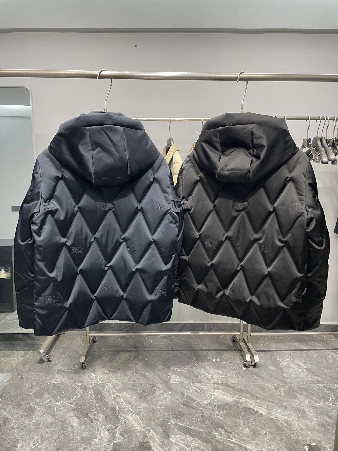 Bald Eagle-- 2ur25rry high quality version Down jacket 90 white duck down 2Colour item:E-F360K1808-2