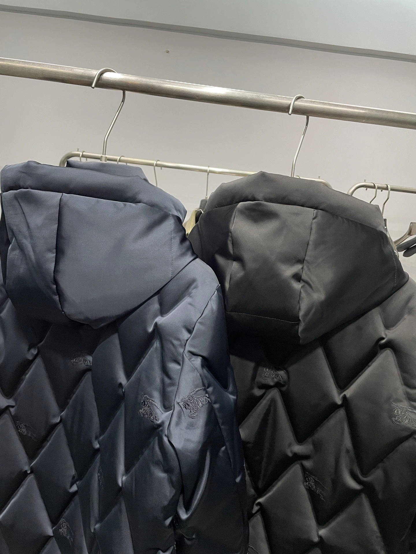 Bald Eagle-- 2ur25rry high quality version Down jacket 90 white duck down 2Colour item:E-F360K1808-2