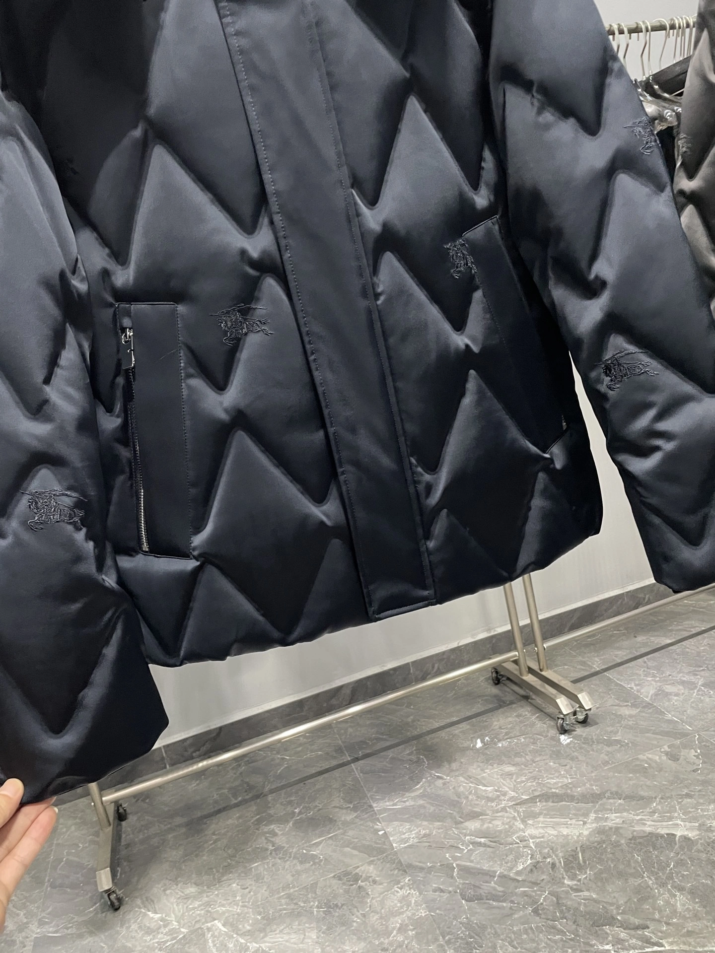 Bald Eagle-- 2ur25rry high quality version Down jacket 90 white duck down 2Colour item:E-F360K1808-2