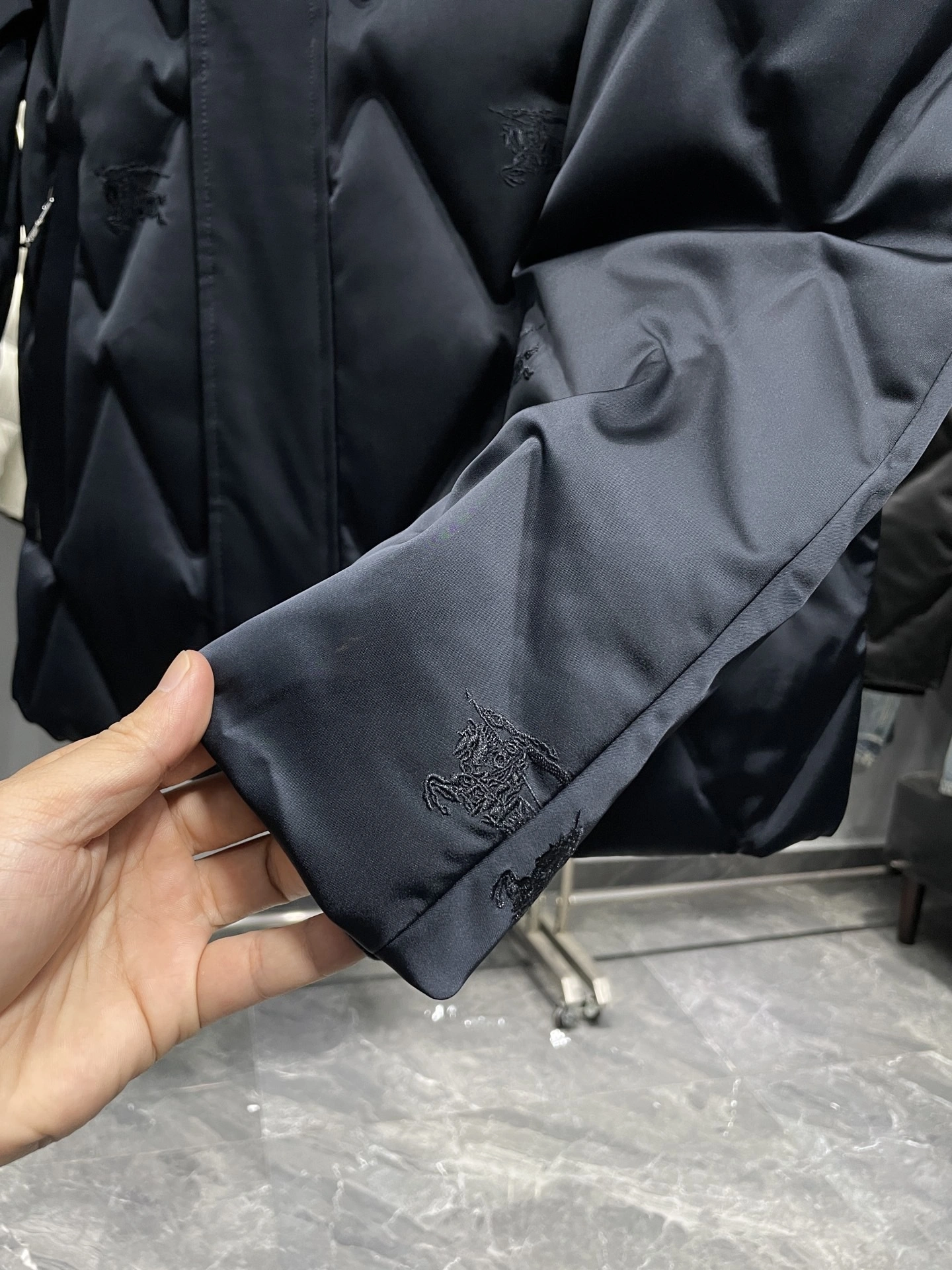 Bald Eagle-- 2ur25rry high quality version Down jacket 90 white duck down 2Colour item:E-F360K1808-2