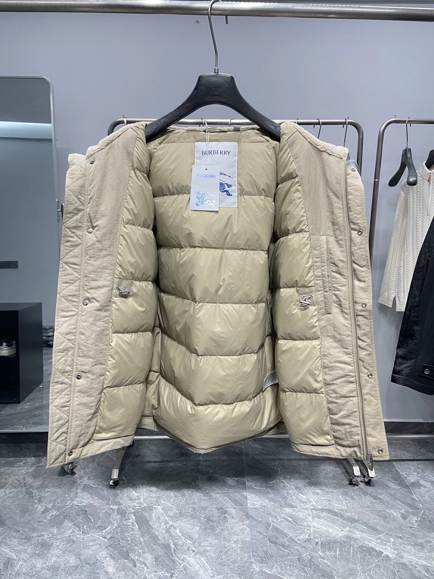 Bald Eagle-- 2ur25rry high quality version Down jacket 90 white duck down 2Colour item:E-F360K1809-2