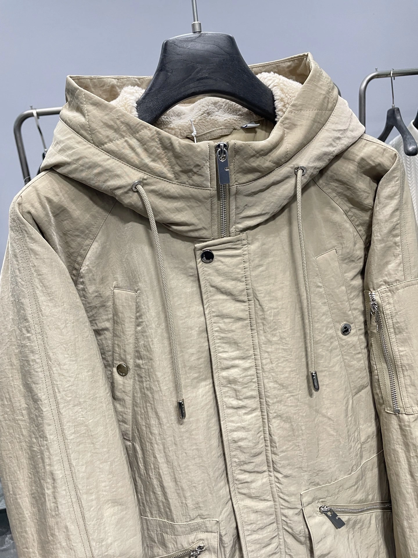 Bald Eagle-- 2ur25rry high quality version Down jacket 90 white duck down 2Colour item:E-F360K1809-2