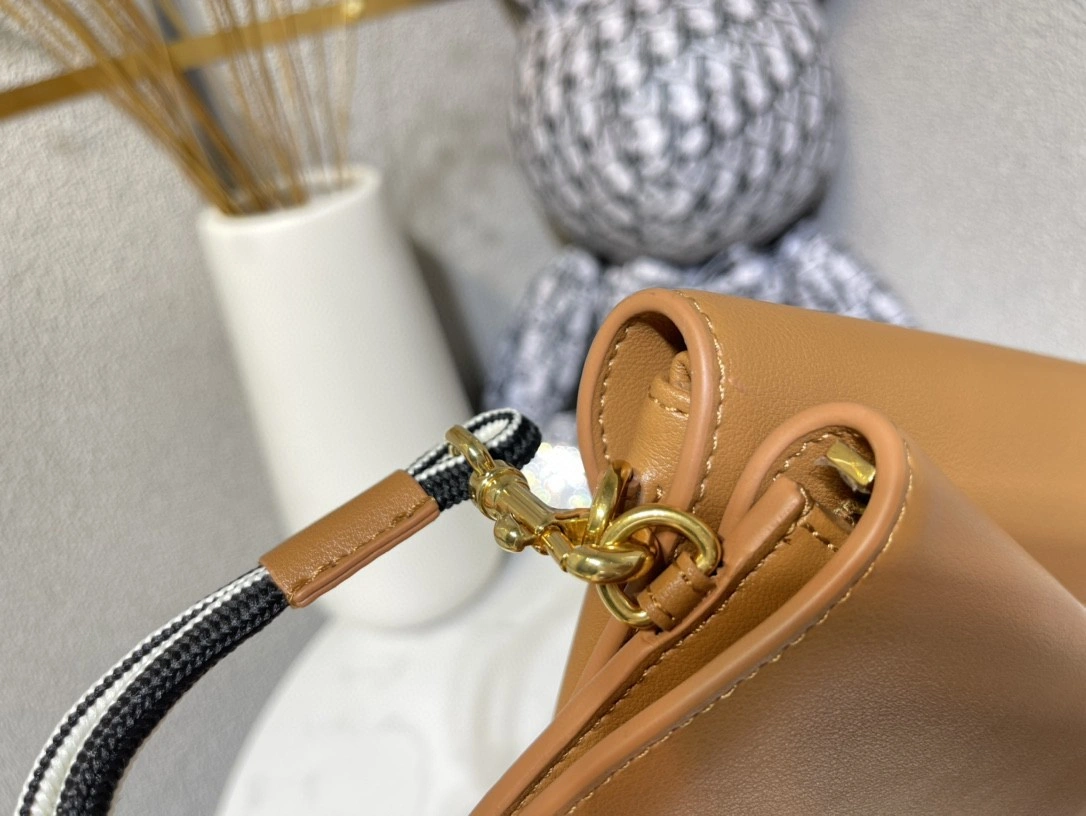 s5667 sheephide item : BT-B225C1823