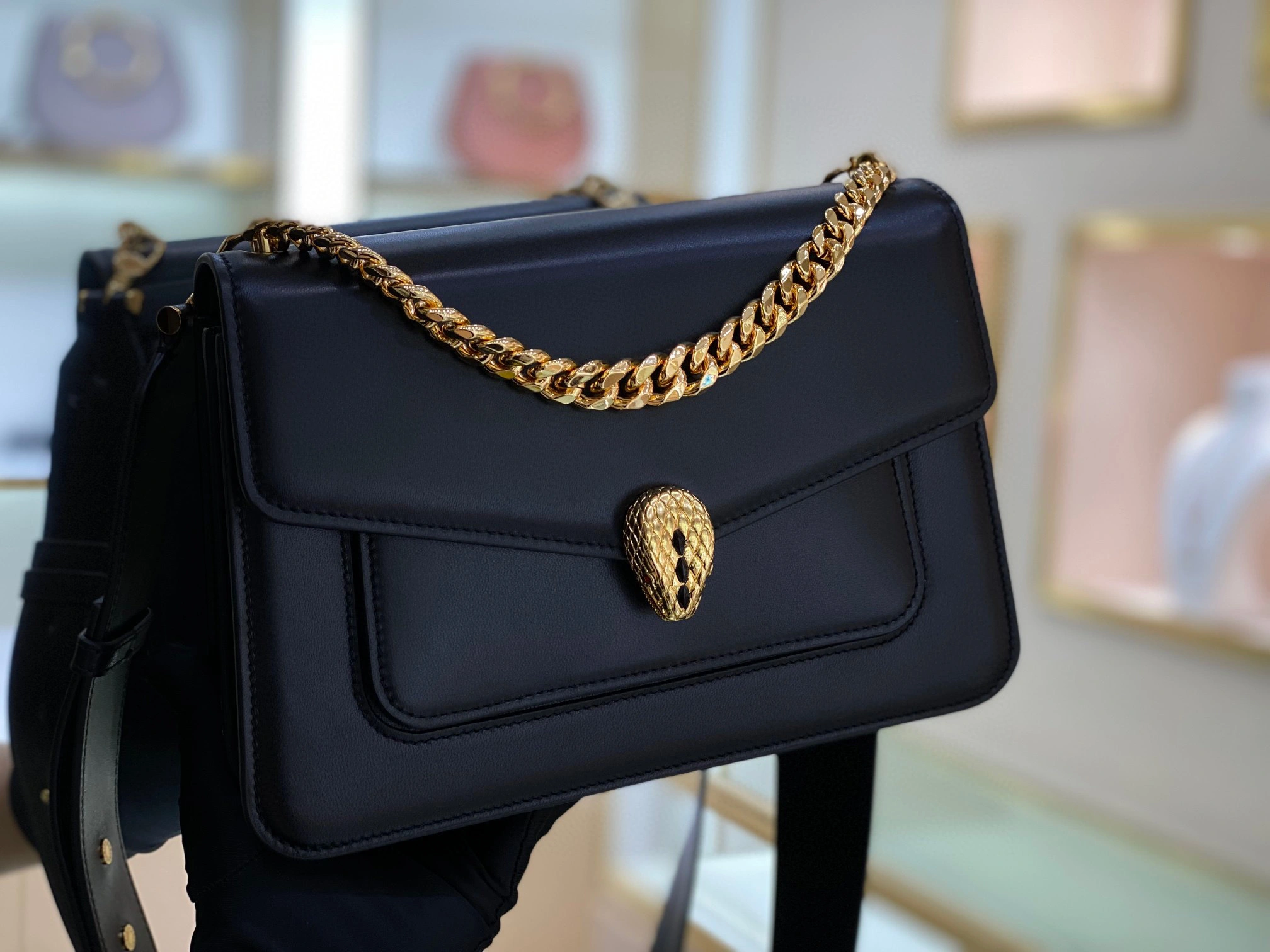 serpentiforever 290872 item:B-B063B0635