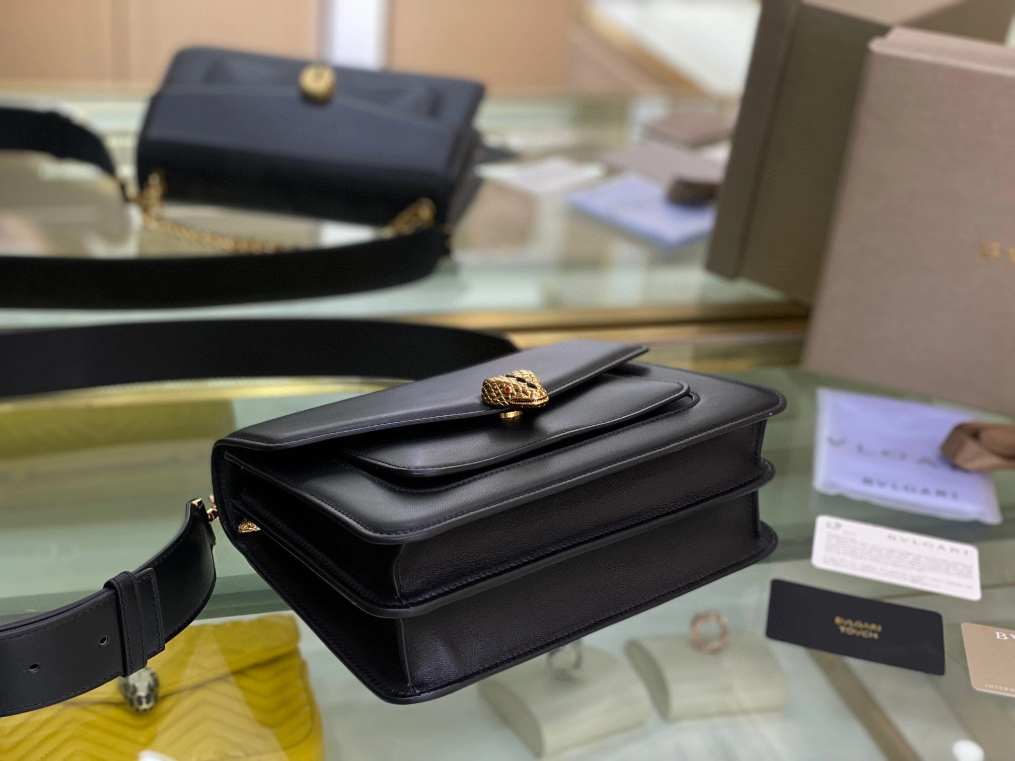 serpentiforever 290872 item:B-B063B0635
