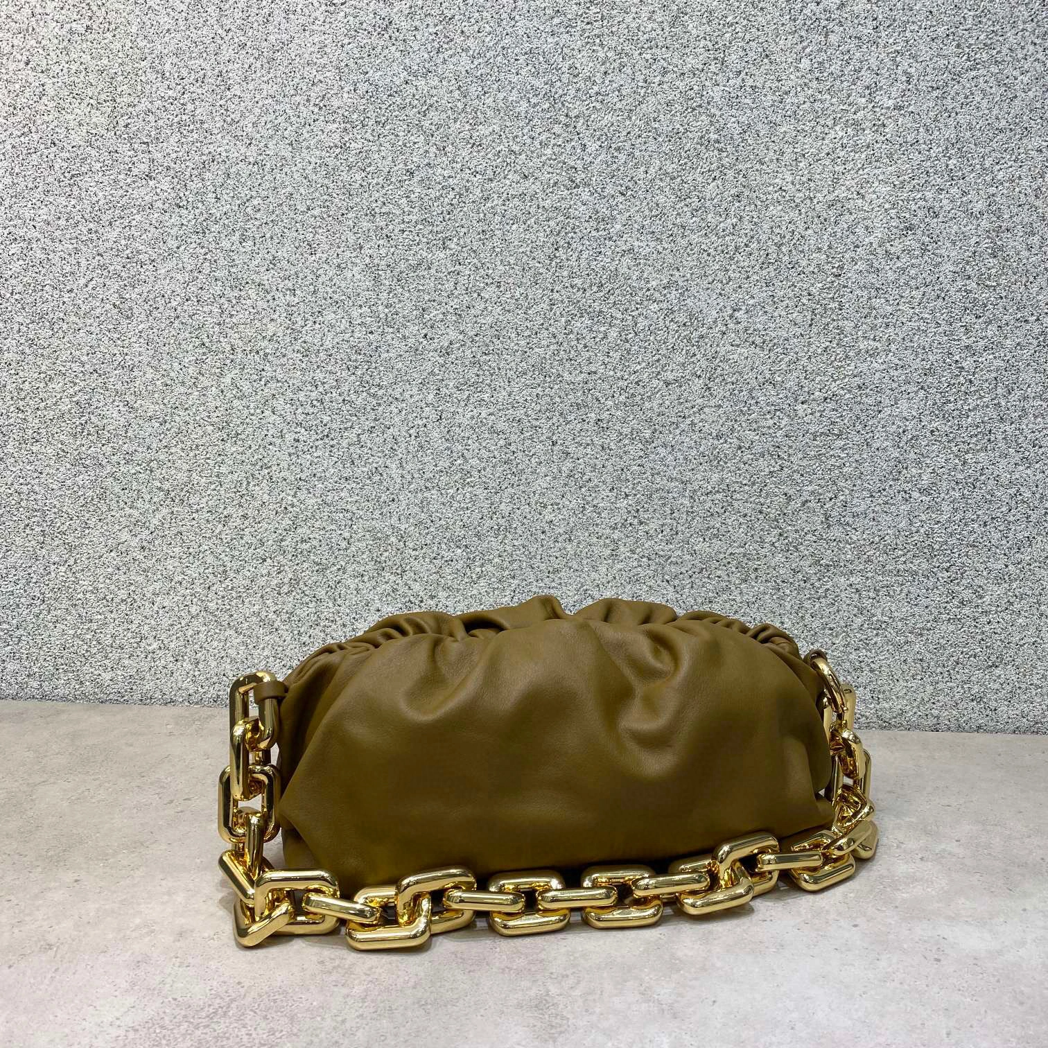 shoulder bag 620230VCP407729，counters quality item: 086I202B1200I1466