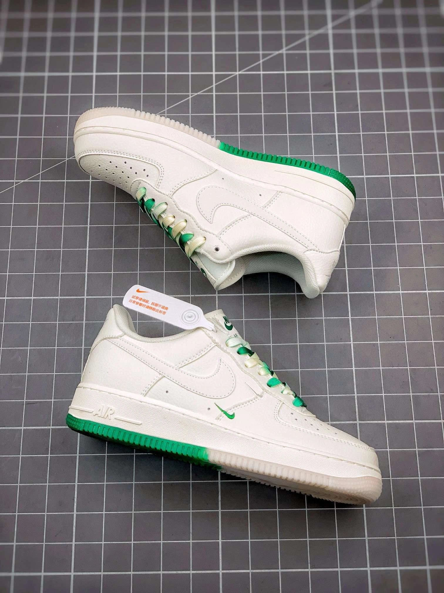 &sneaker 3a- BO6638-160 item :W00X26G1623