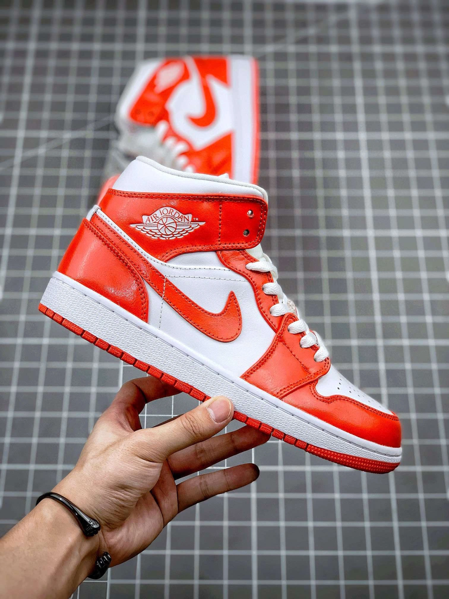 &sneaker 3a- BQ6472-116 item :W00X24G1614