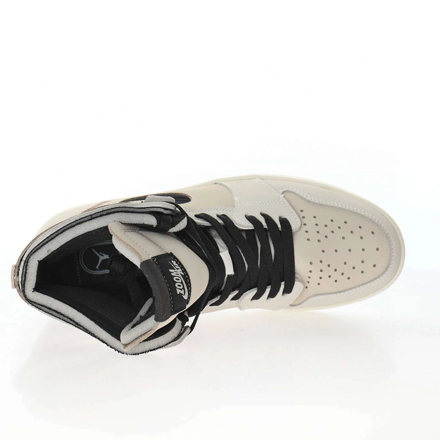 &*sneaker 3a- CT0979-100 item :W167X30G1237