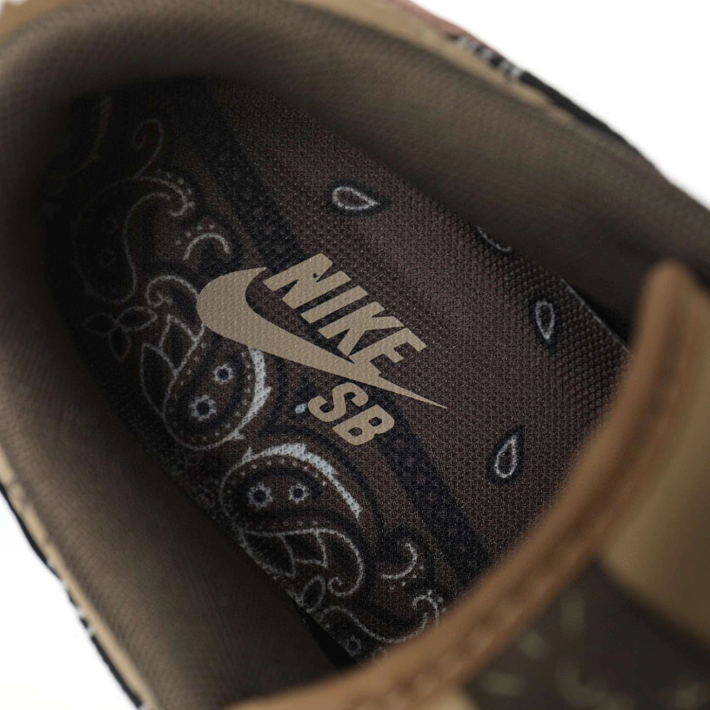 &sneaker 3a- CT5053-001 item :W167X35G1244