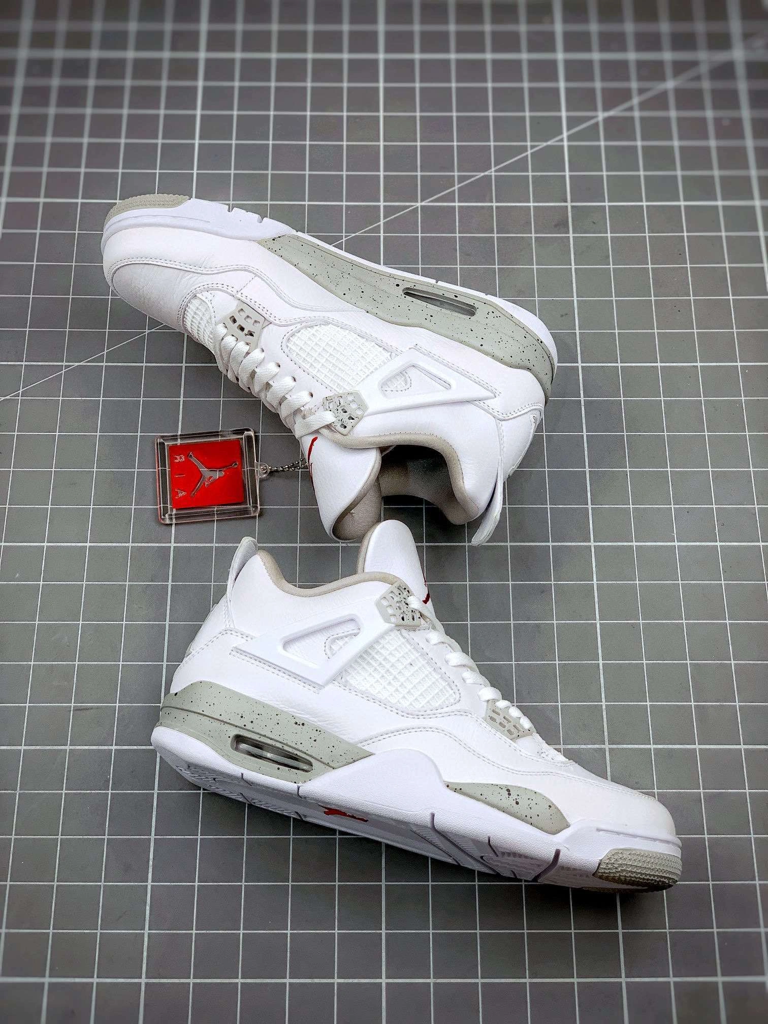 &sneaker 3a- DJ4699-100 item :W00X36G1617