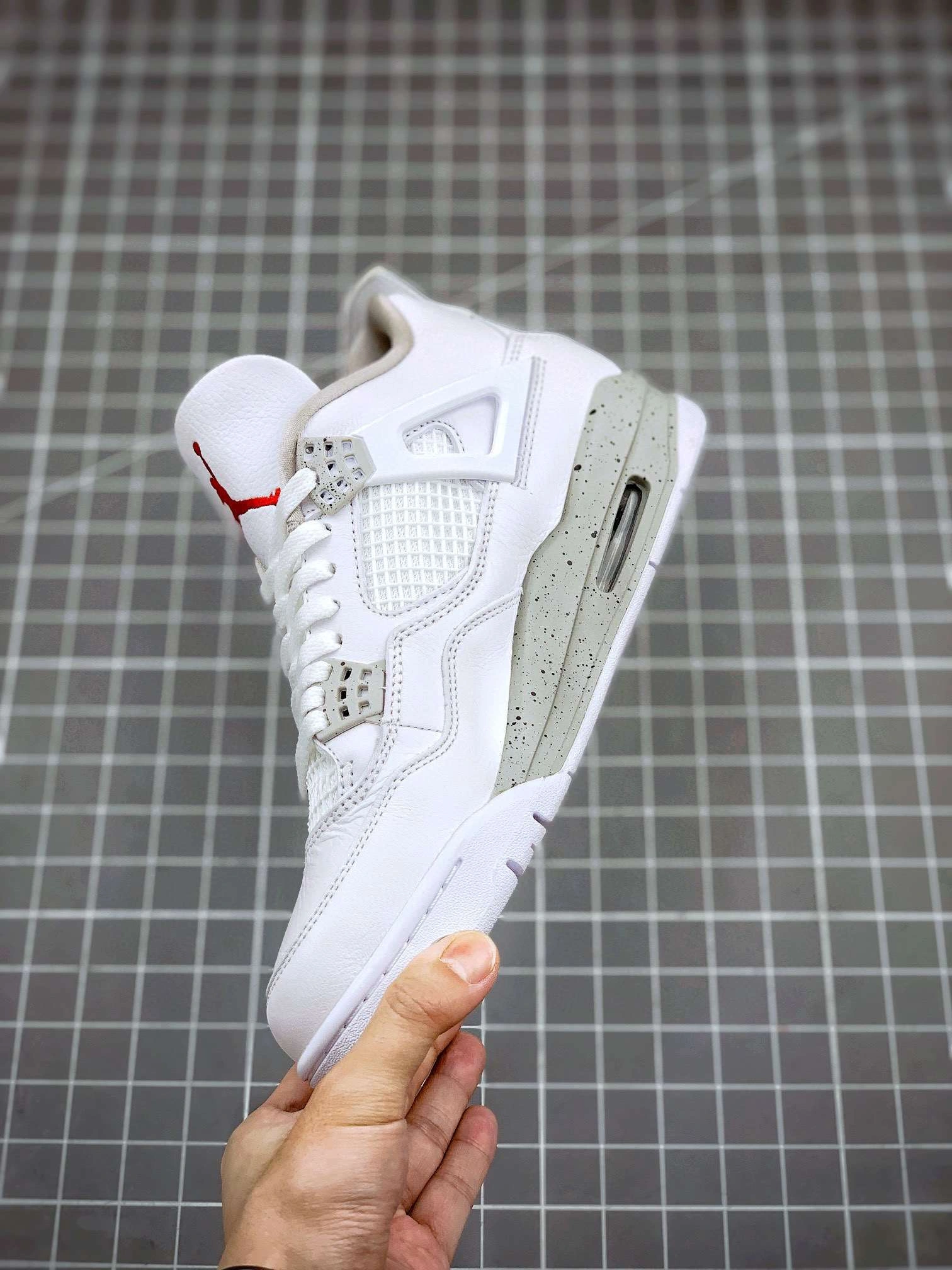 &sneaker 3a- DJ4699-100 item :W00X36G1617