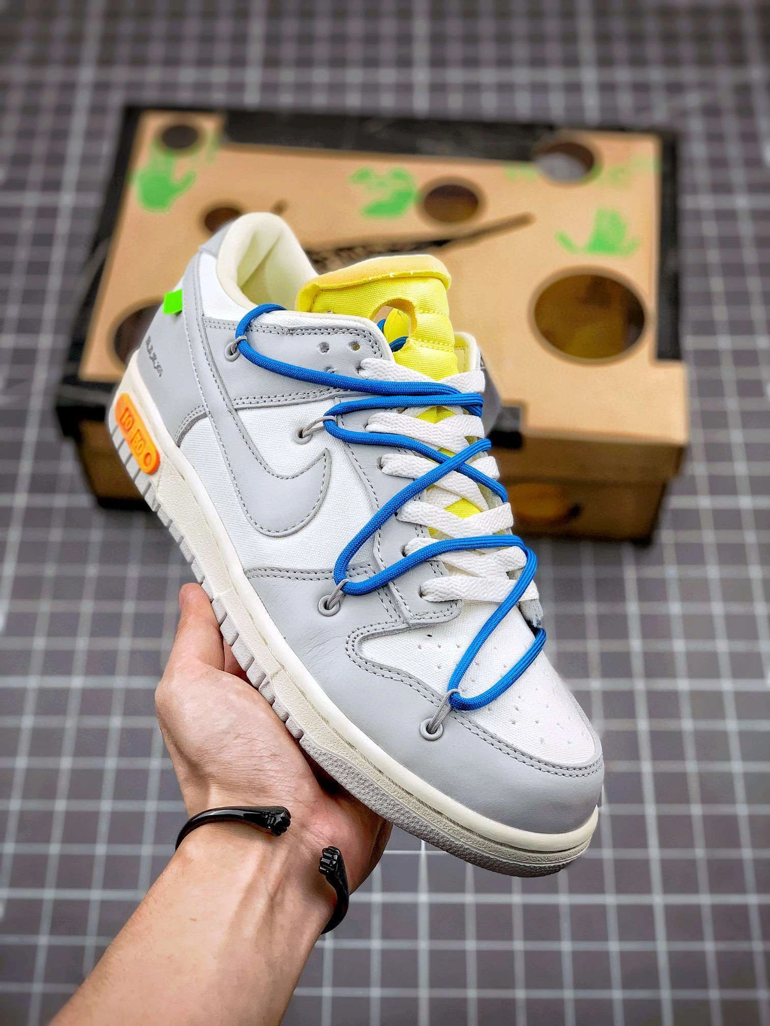 &sneaker 3a- DM1602-112 item :W00X40G1656