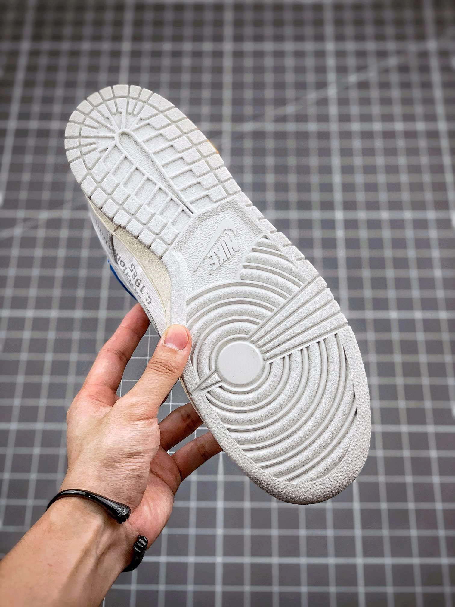 &sneaker 3a- DM1602-112 item :W00X40G1656