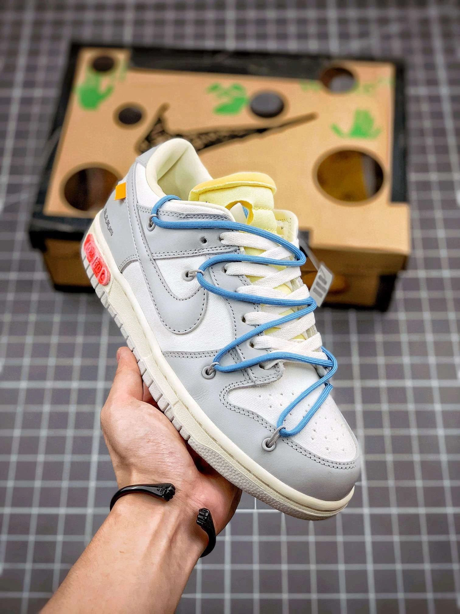 &sneaker 3a- DM1602-113 item :W00X40G1653