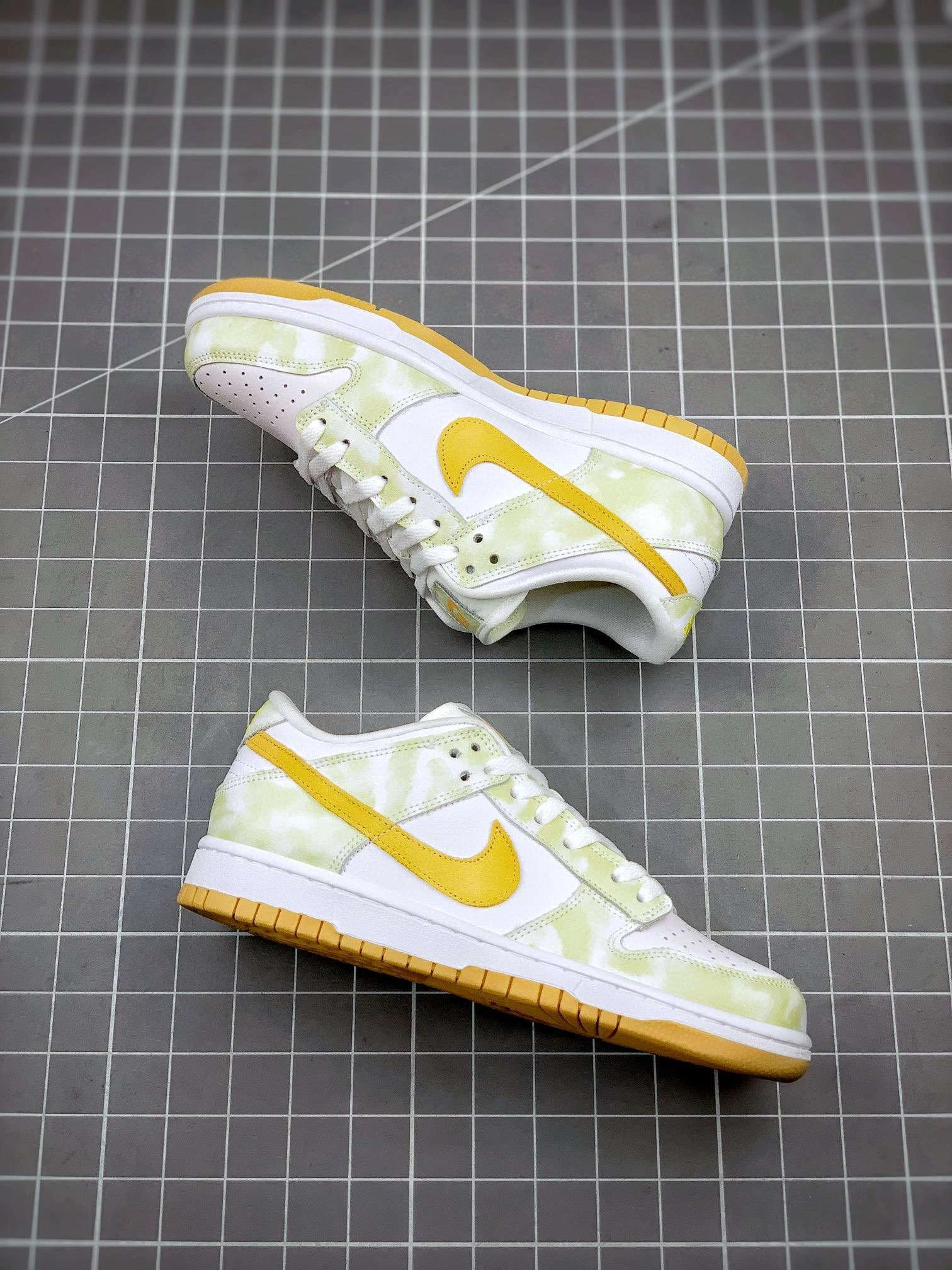 &sneaker 3a- DM9467-700 item :W00X26G1618