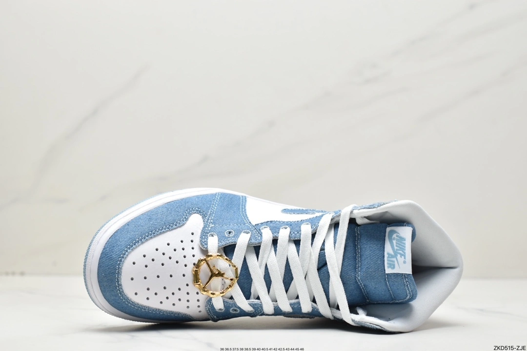 sneaker3A-- 1 DM9036-104 item:C-X000C0833