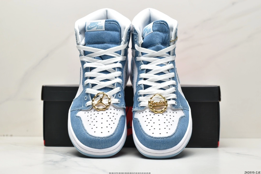 sneaker3A-- 1 DM9036-104 item:C-X000C0833