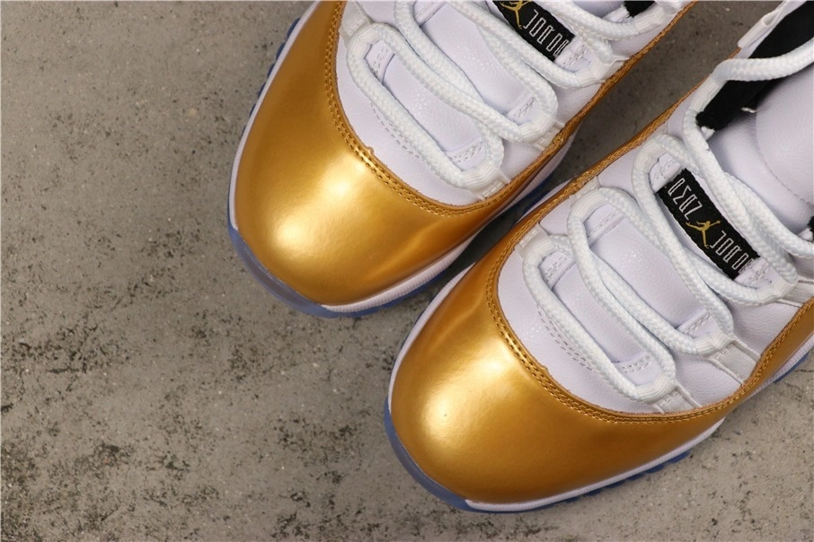 sneaker3A-- 528895-103 item:C-X000C0834