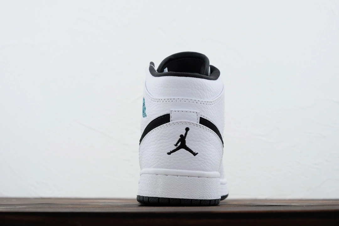 sneaker3A-- 554725-122 item:C-X000C0806
