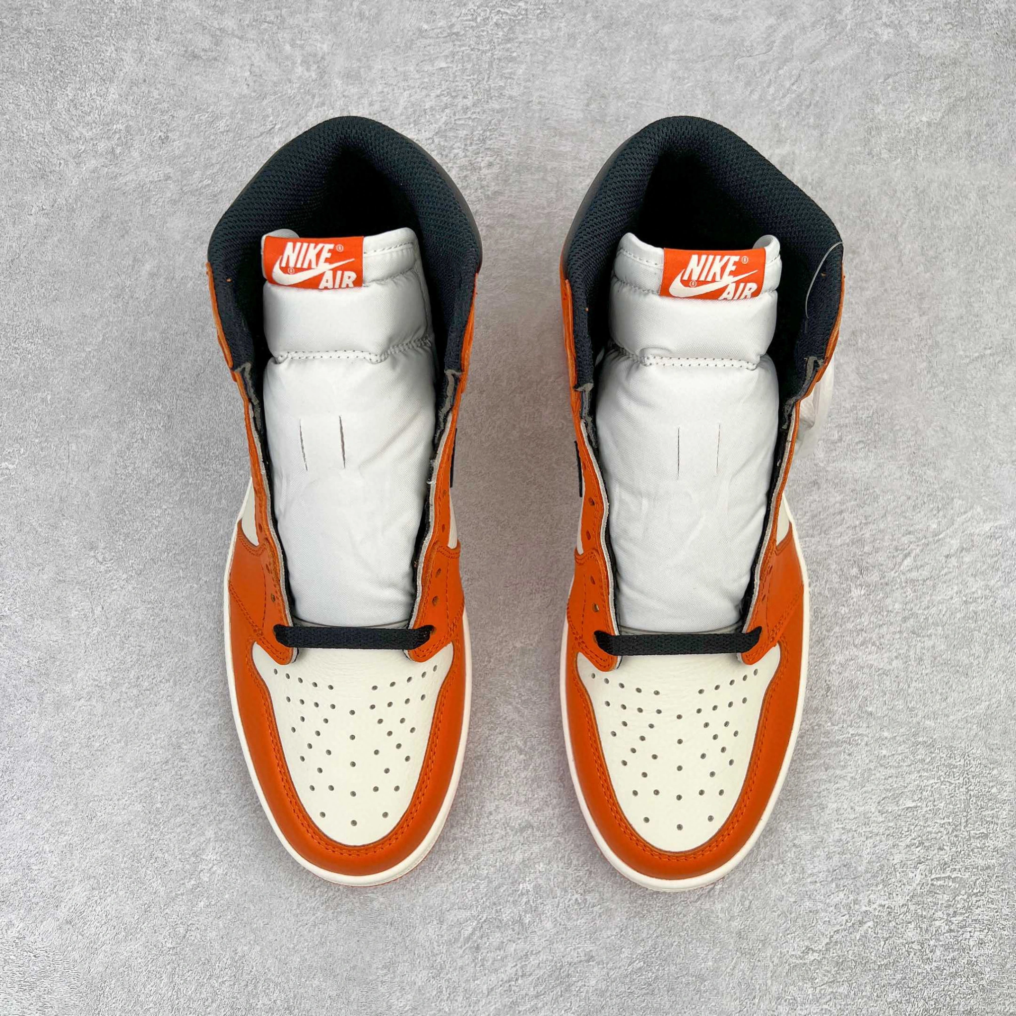 sneaker3A- 575441-113 item：B-X401L0701C