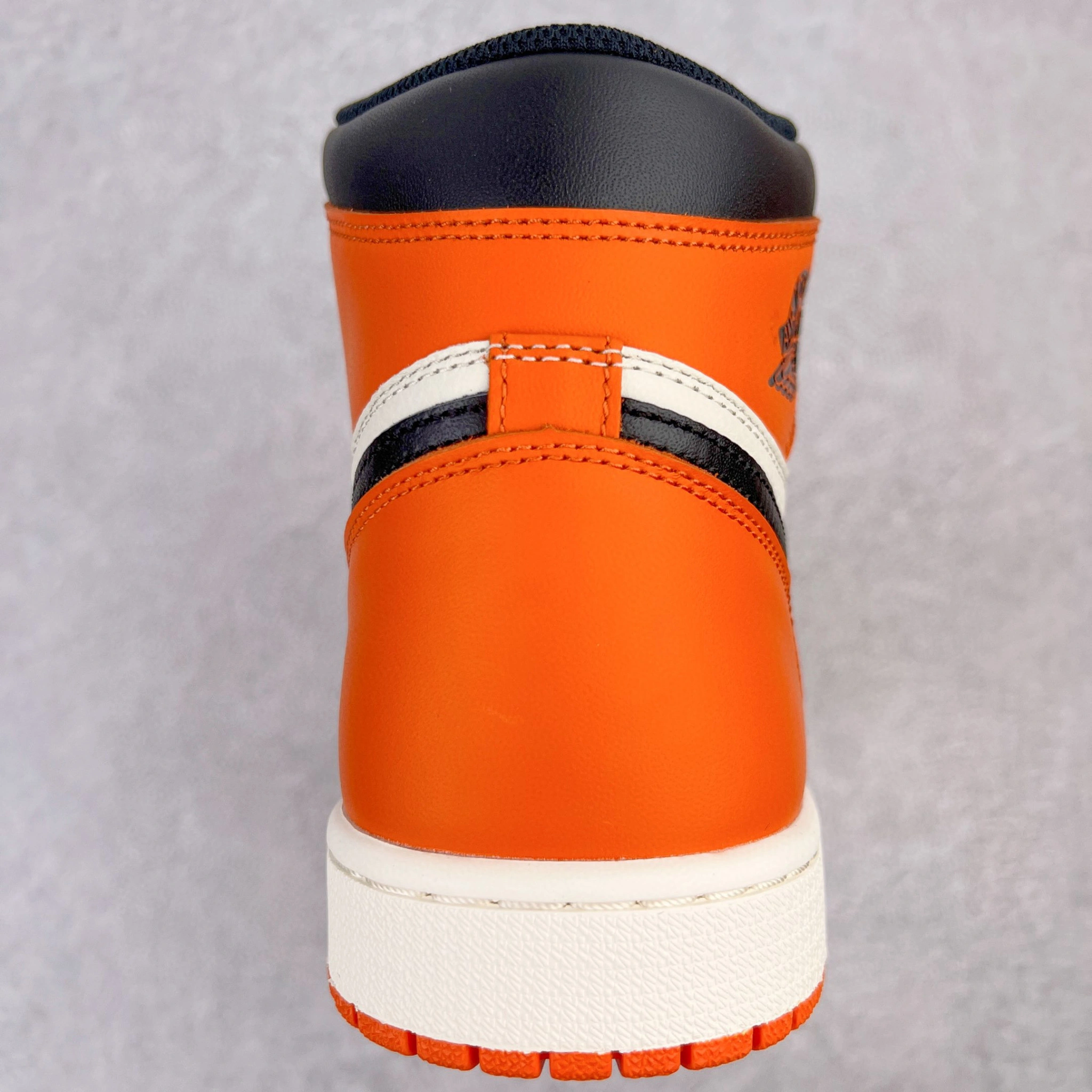 sneaker3A- 575441-113 item：B-X401L0701C
