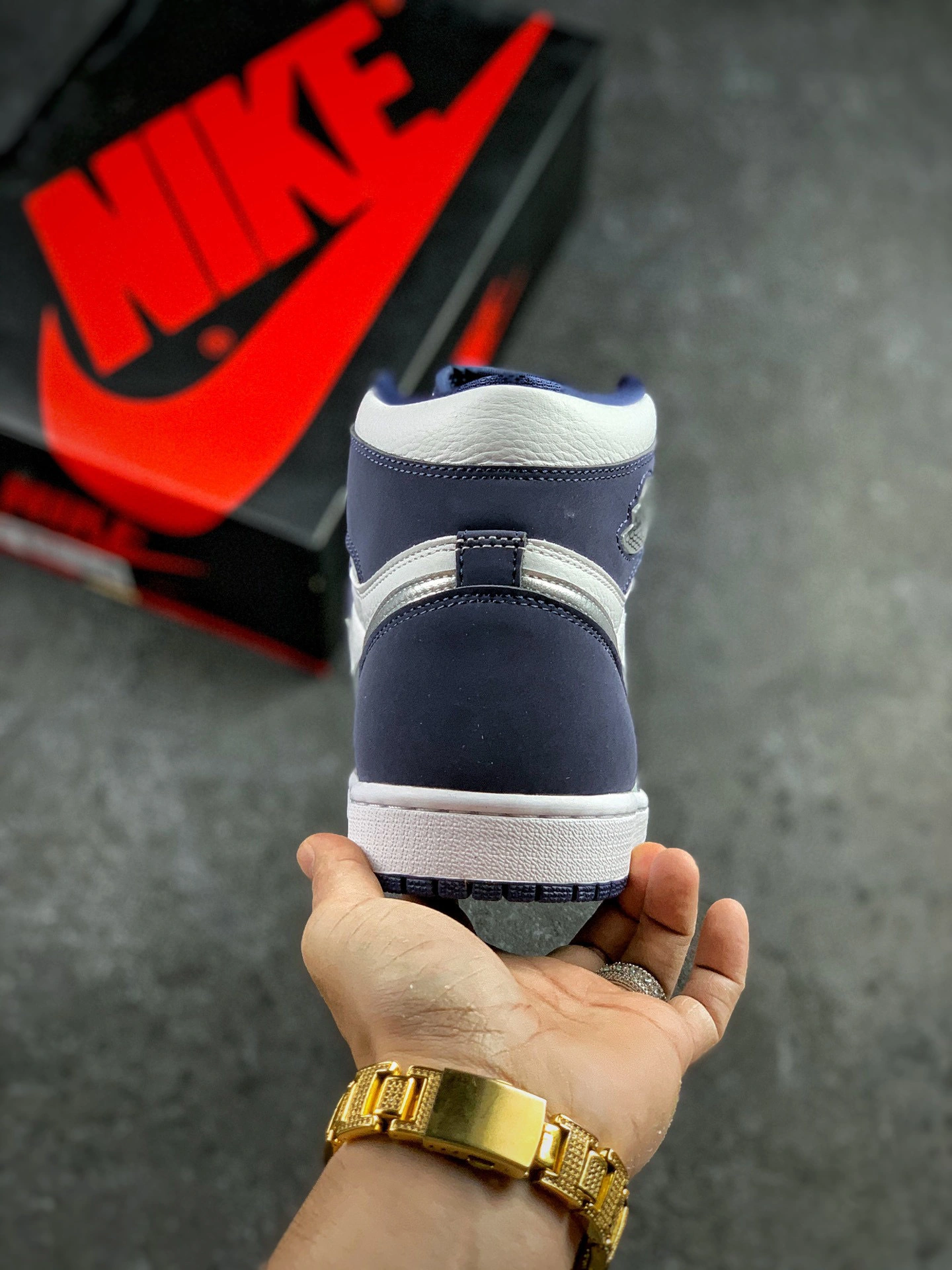 sneaker3A- DC1788-100 item:B-X167L1603