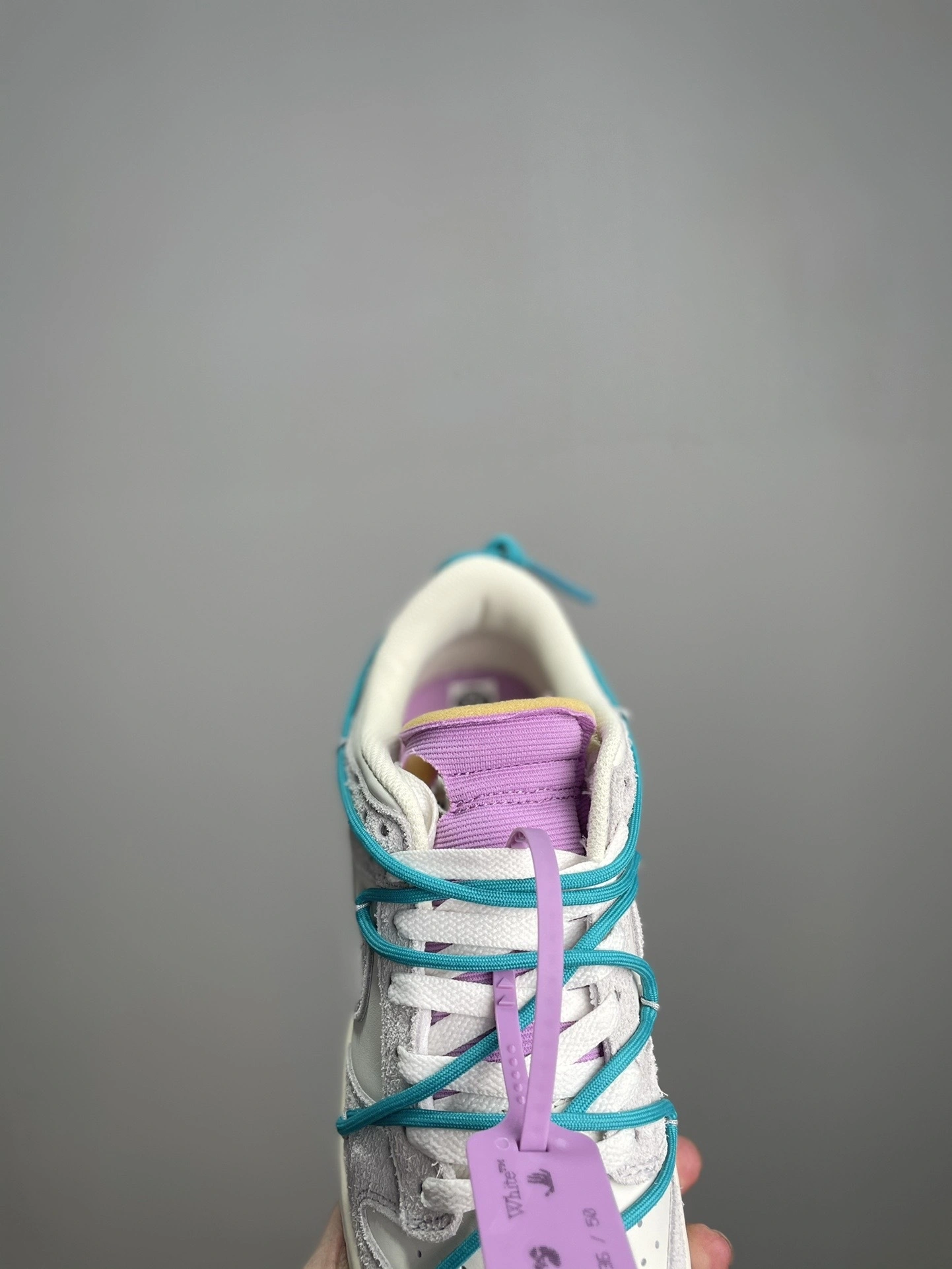 sneaker3A- DJ0950-107 item:B-X000G0542H