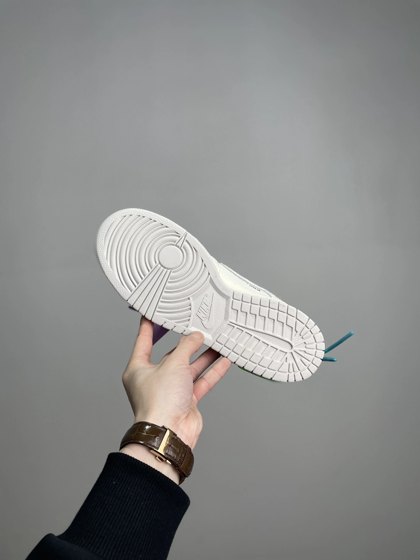 sneaker3A- DJ0950-107 item:B-X000G0542H
