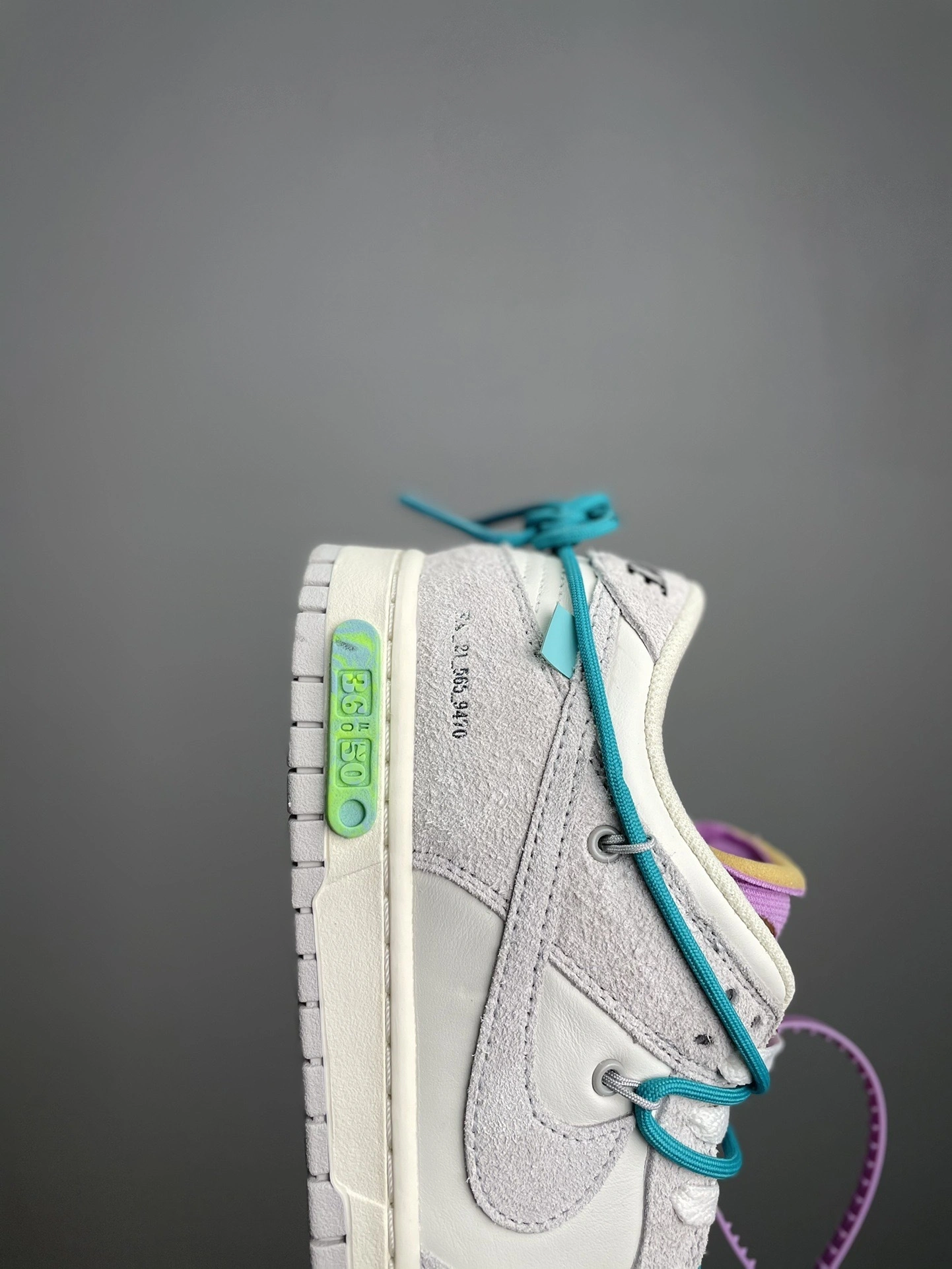 sneaker3A- DJ0950-107 item:B-X000G0542H