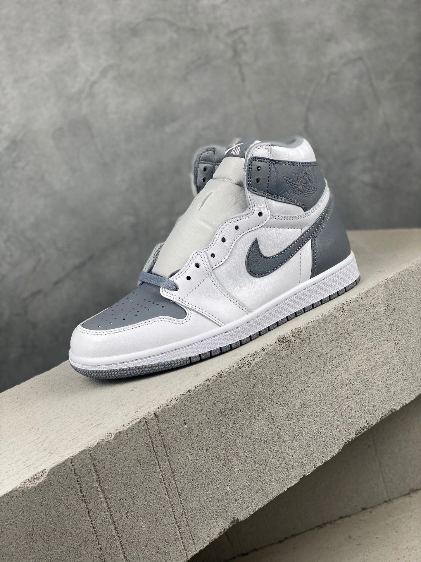 sneaker3A- item:B-X000L1601