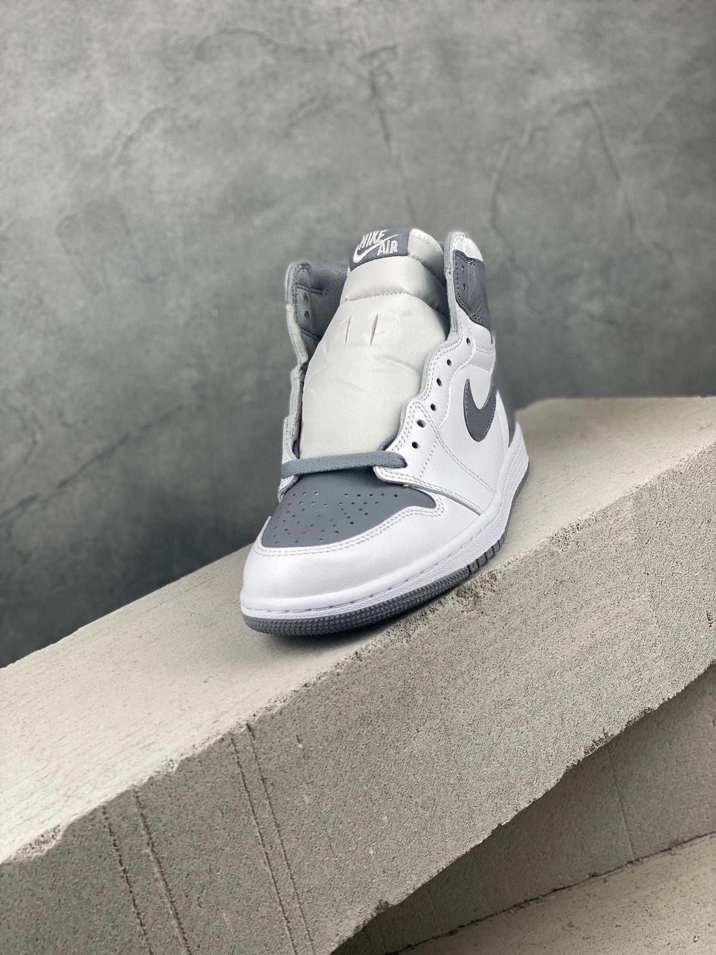sneaker3A- item:B-X000L1601