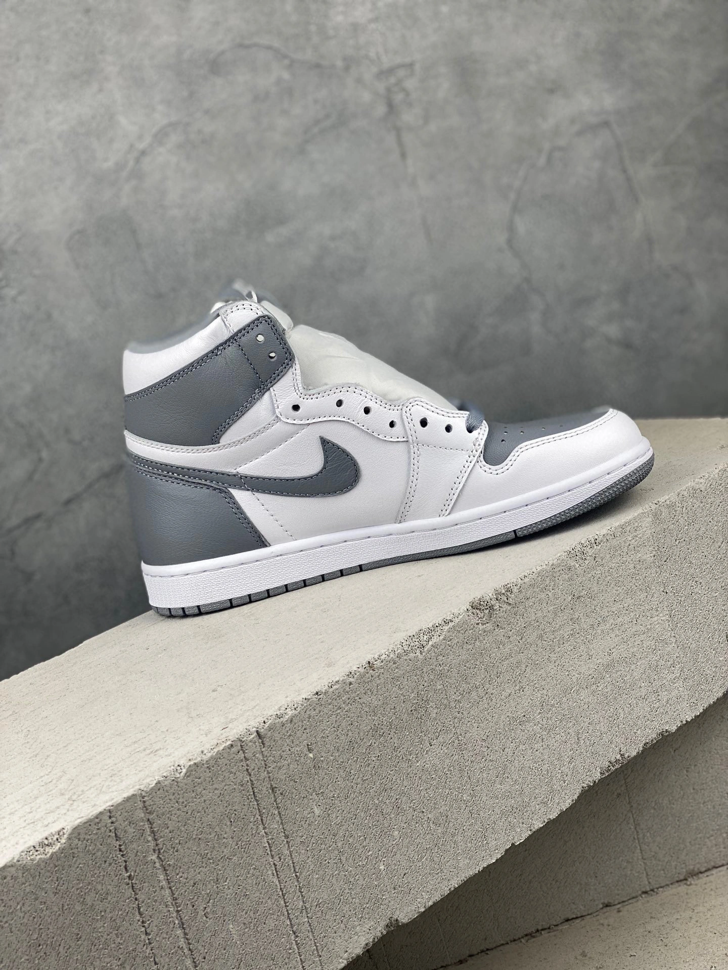 sneaker3A- item:B-X000L1601