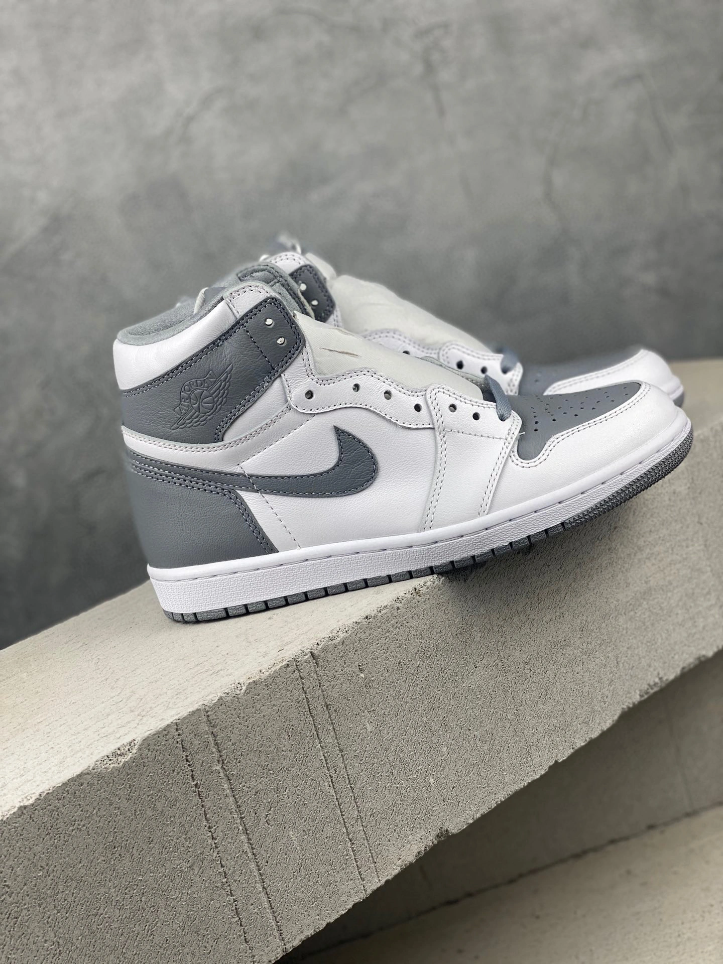 sneaker3A- item:B-X000L1601