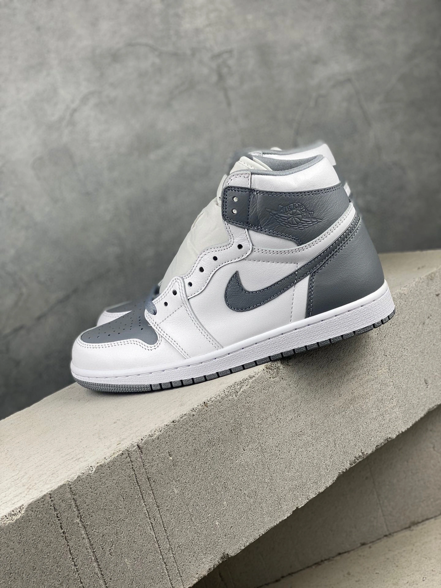 sneaker3A- item:B-X000L1601