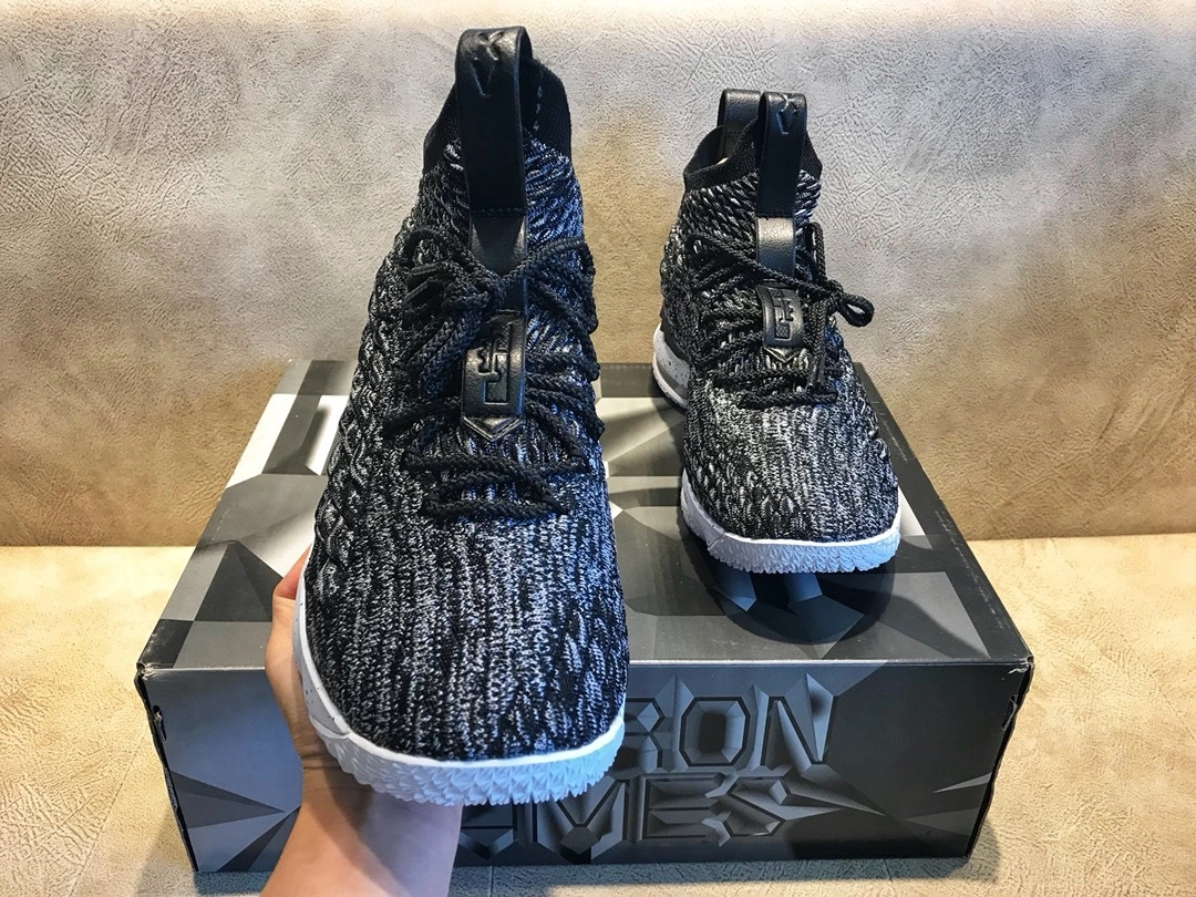 sneakers3a-- 15 897649-002 item:C-X080D04105