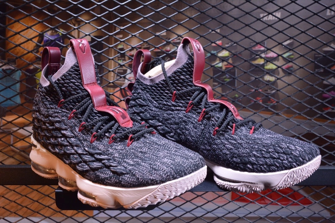 sneakers3a-- 15 897649-003 item:C-X080D04114