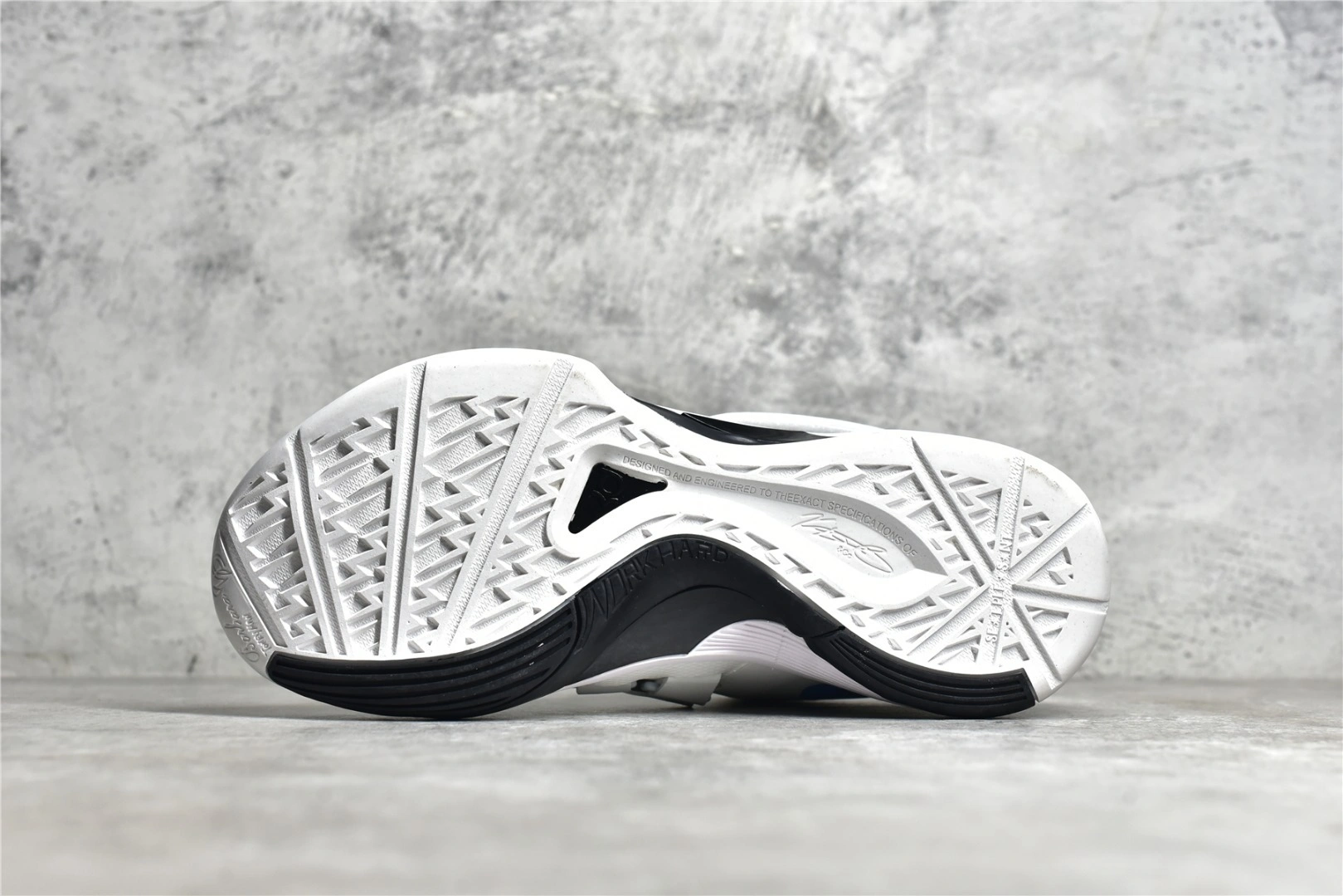 sneakers3a-- 16 AQ5103-100 item:C-X167D04107