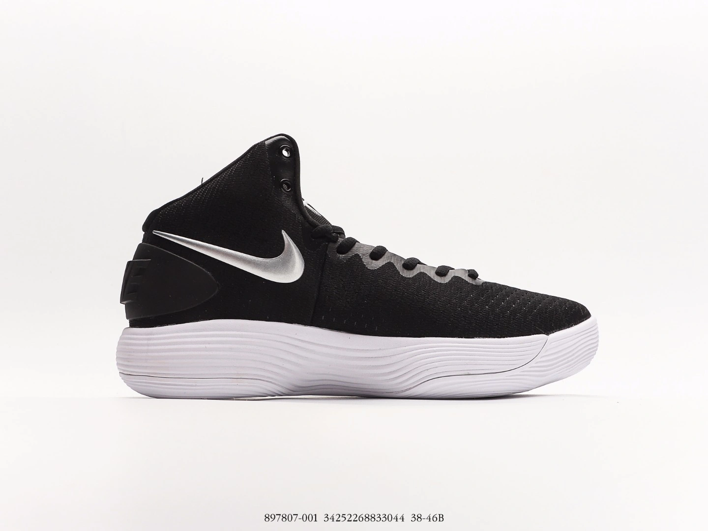 sneakers3a-- 2017 897807-001 item:C-X000C27138