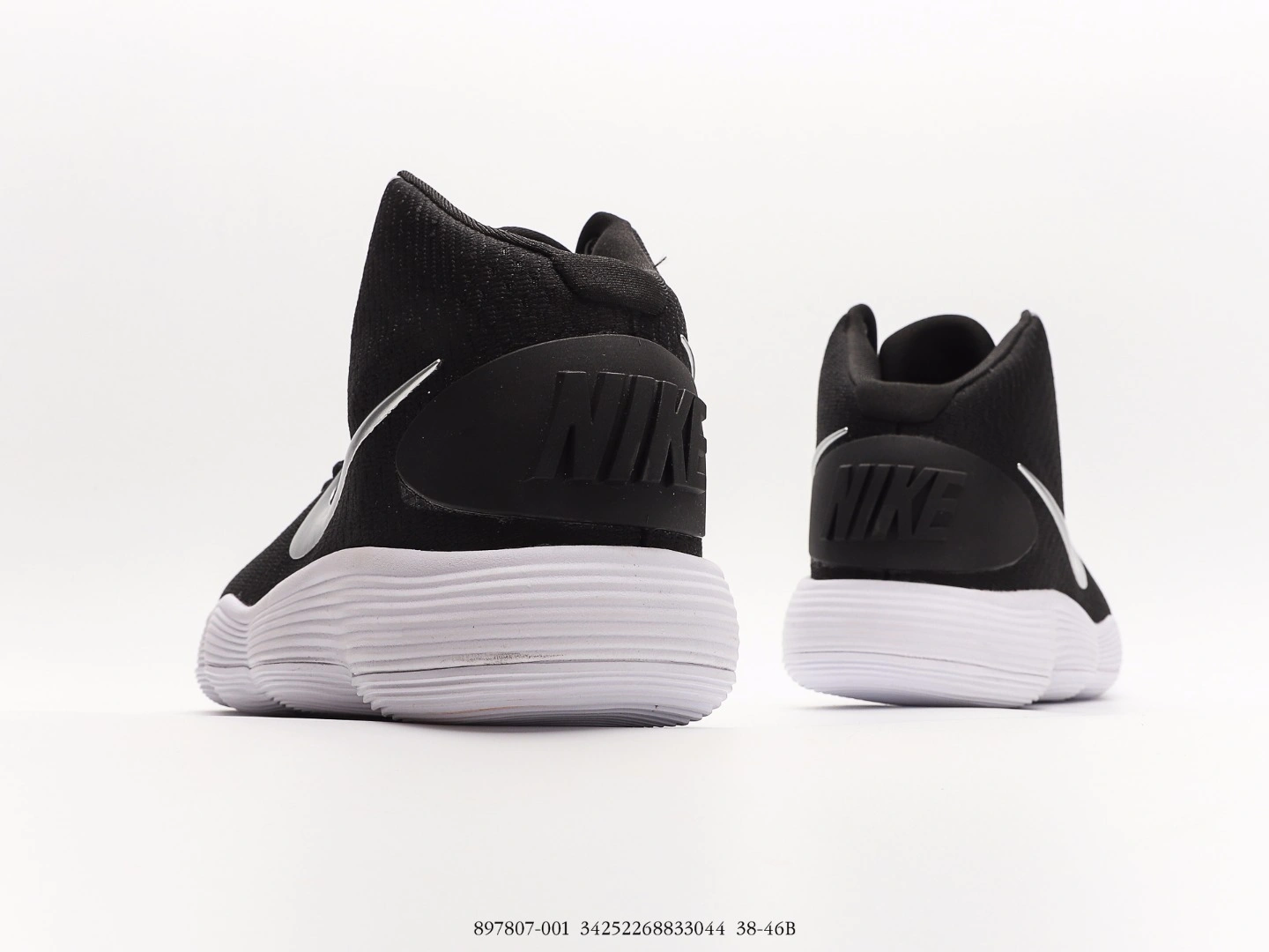 sneakers3a-- 2017 897807-001 item:C-X000C27138
