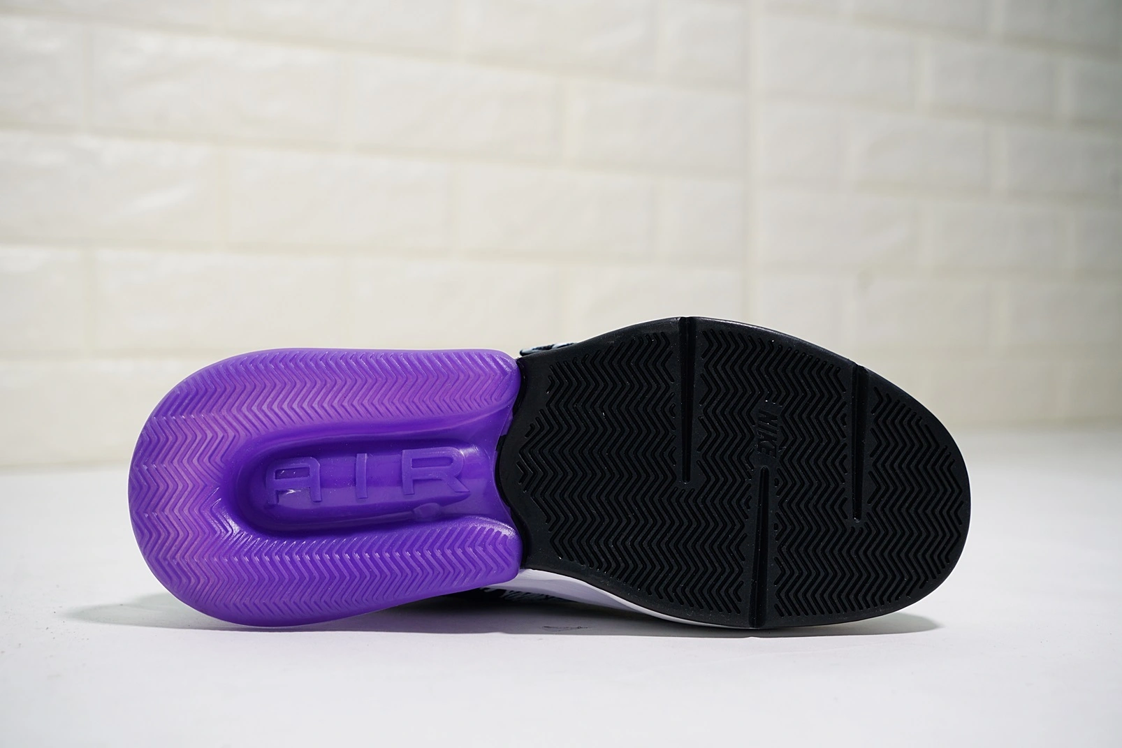 sneakers3a-- 270 AH6772-005 item:C-X067E0438