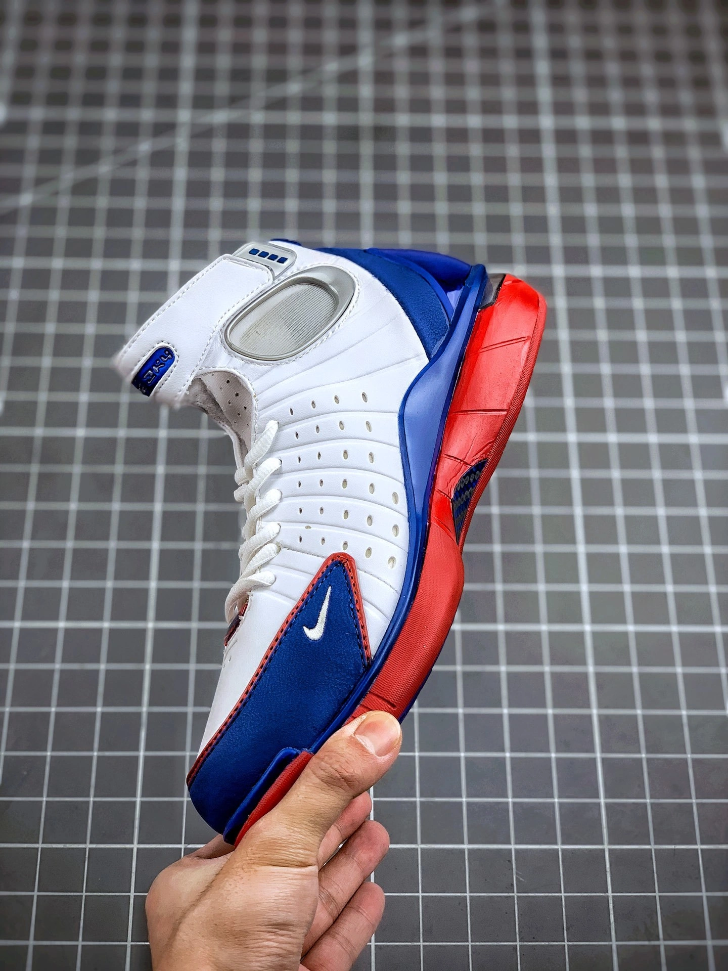 sneakers3a-- 308475-100 item:C-X000C2743