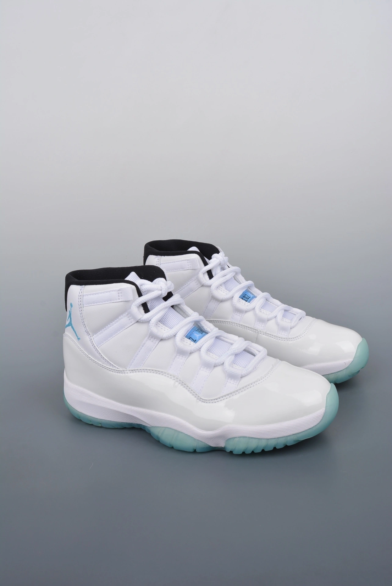 sneakers3a-- 378037 117SH item:C-X080C2032