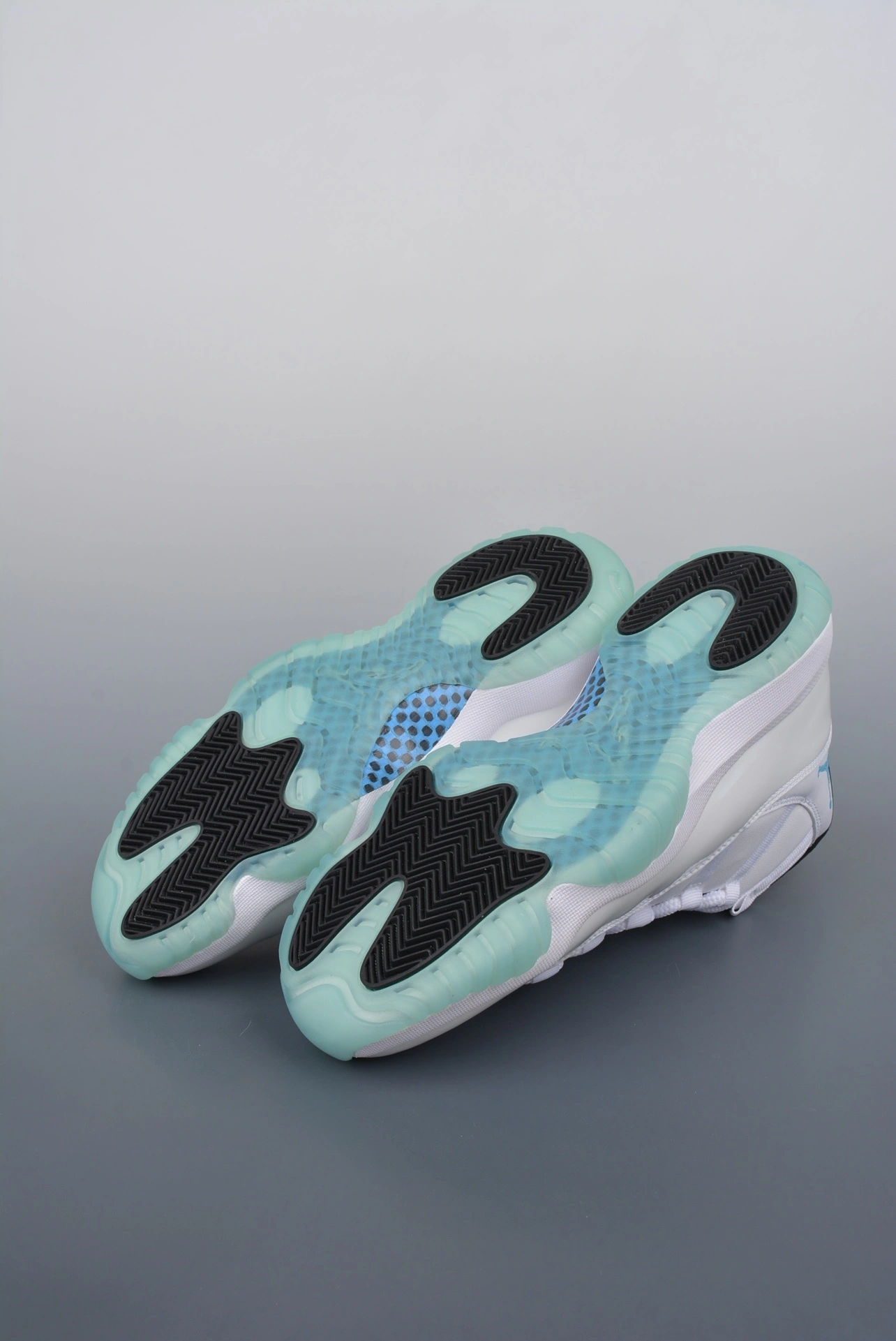 sneakers3a-- 378037 117SH item:C-X080C2032
