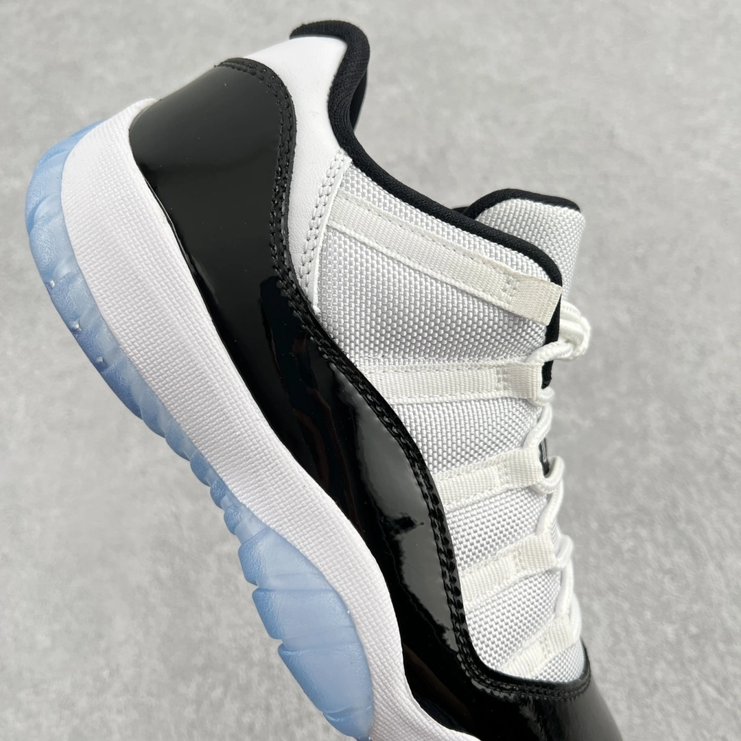 sneakers3a-- 528896-153 item:C-X000C2042