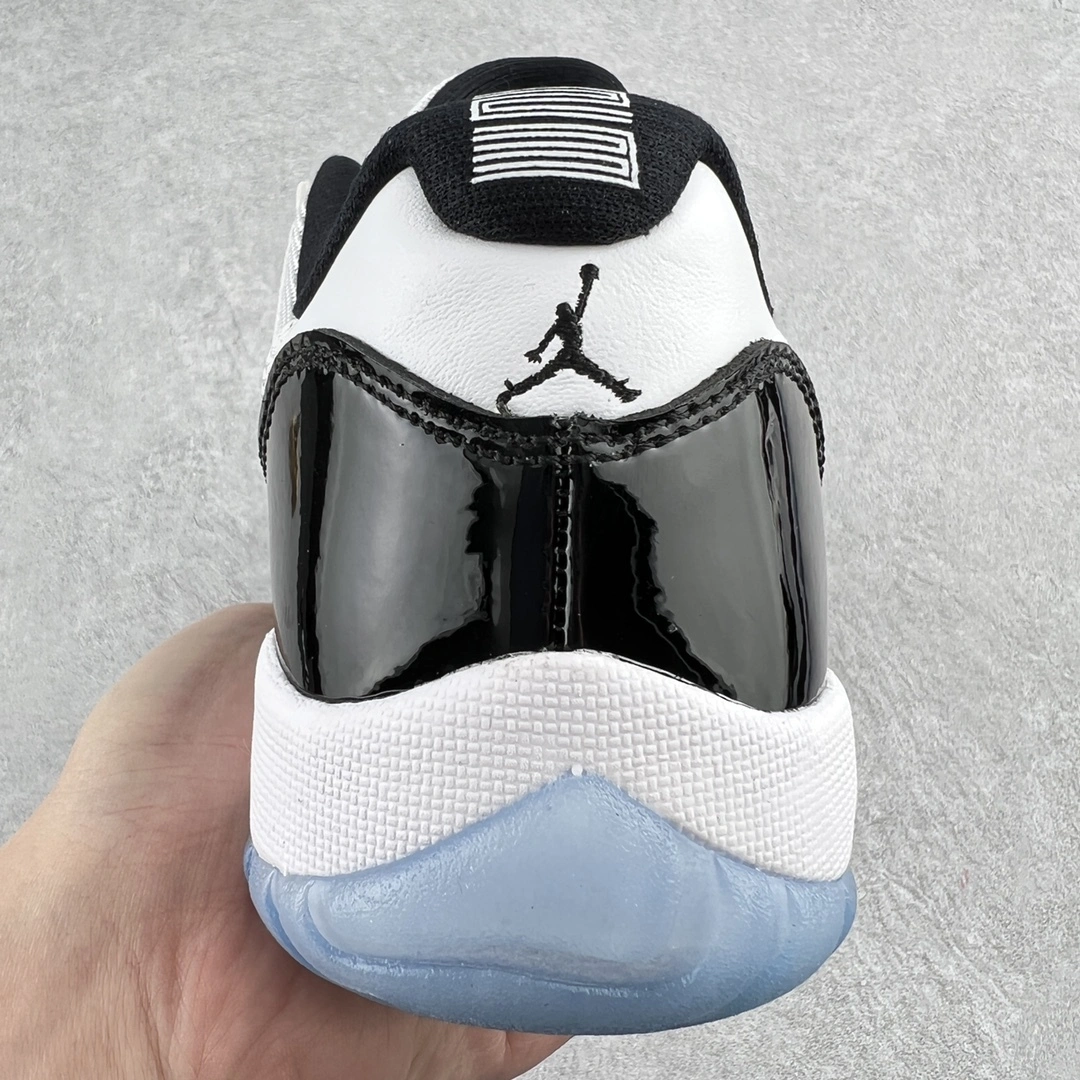 sneakers3a-- 528896-153 item:C-X000C2042