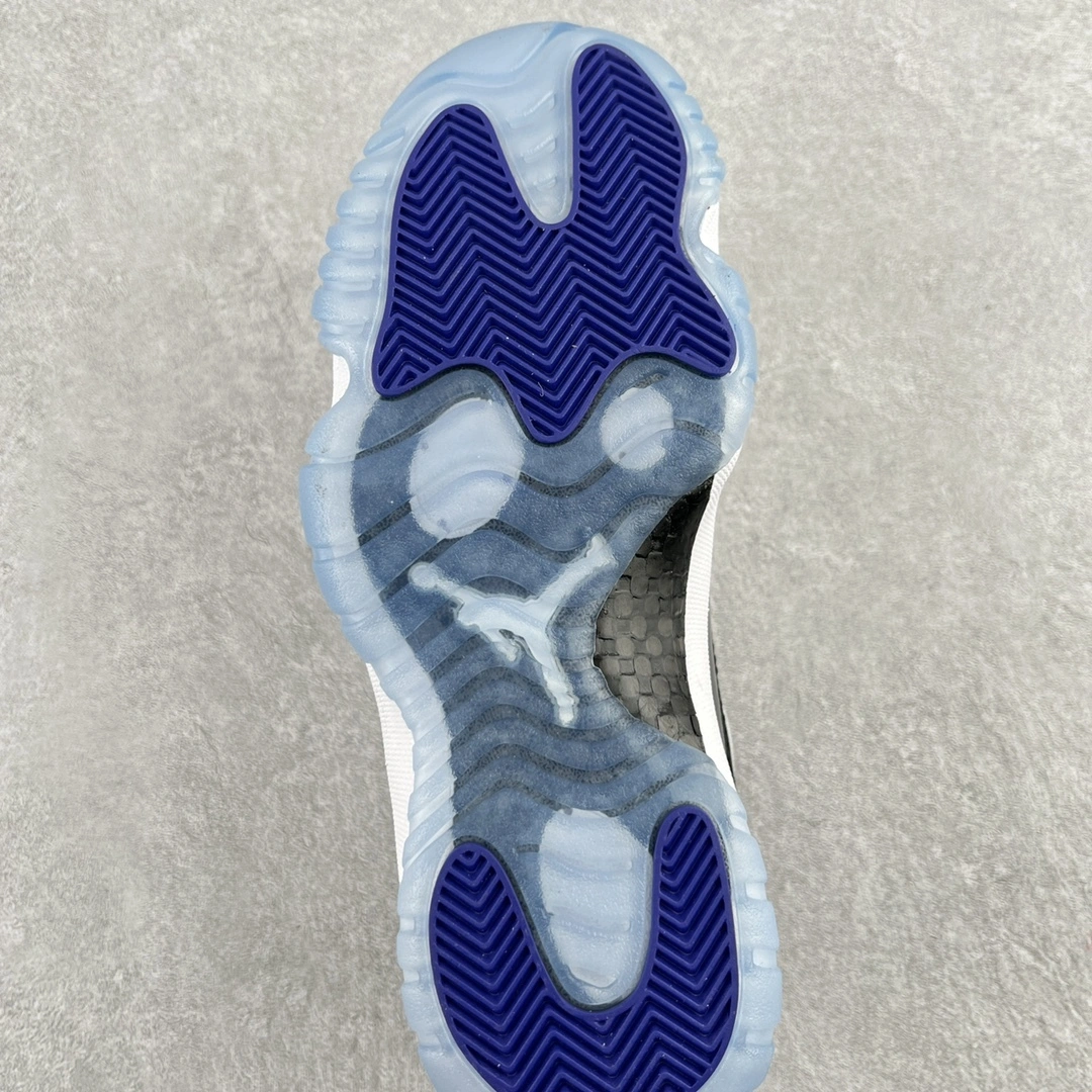 sneakers3a-- 528896-153 item:C-X000C2042