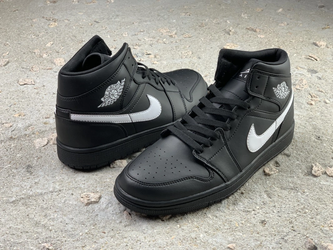 sneakers3a-- 554724-049 item:C-X167C2036